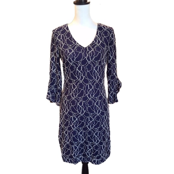 Karl Lagerfeld Navy Blue & White Floral Lace Bell Sleeve Shift Dress Size 2, EUC - Picture 1 of 7